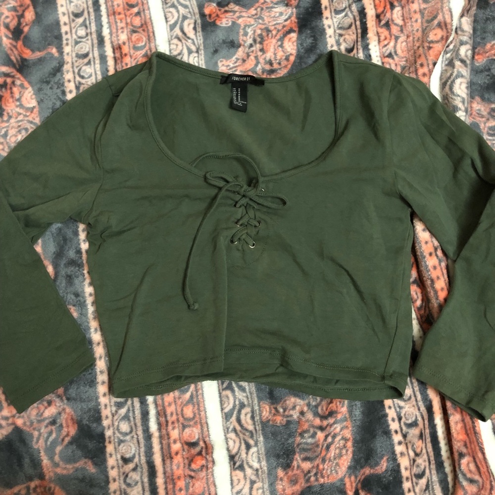 ❗️SOLD❗️Forever 21 crop top